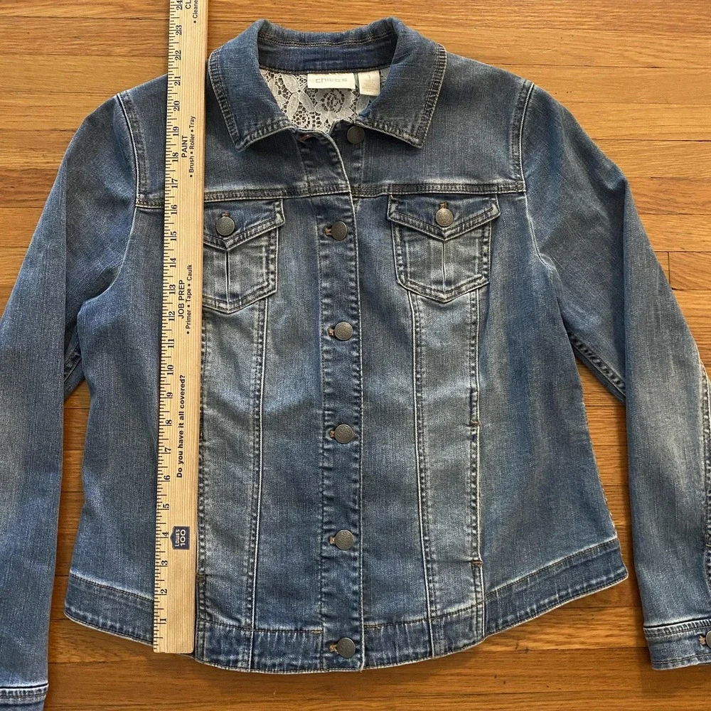Chicos Jacket Womens 1 Medium Blue Denim Jean Lace Yoke Stretch Button Casual‎ - Picture 6 of 16